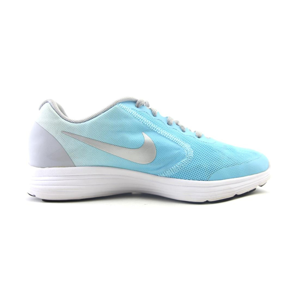 NIKE REVOLUTION 3