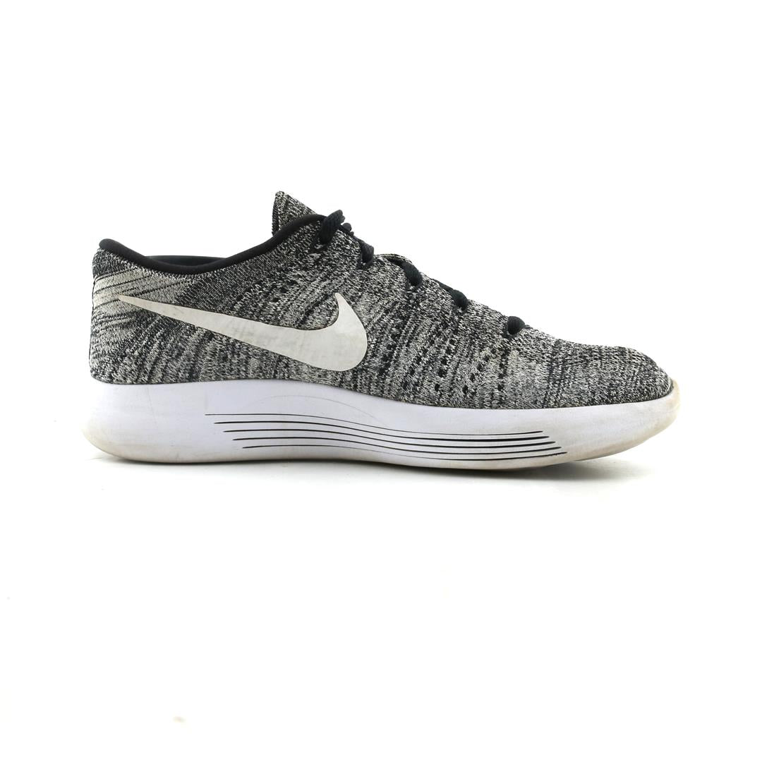 NIKE  LUNAREPIC FLYKNIT LOW
