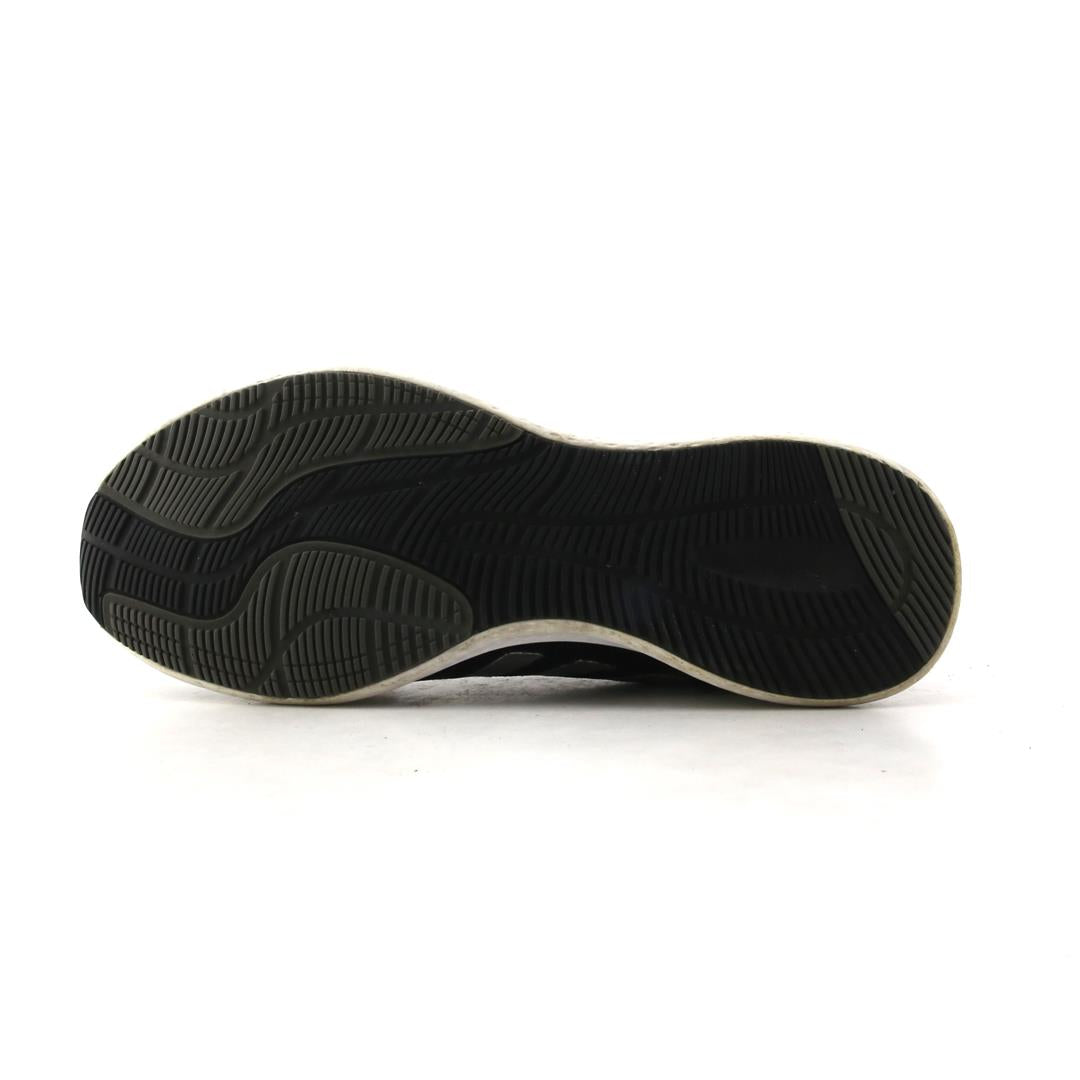 NIKE ZOOM GRAVITY NEGRO