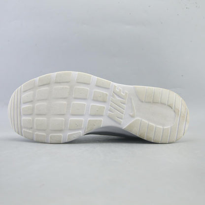 NIKE TANJUN