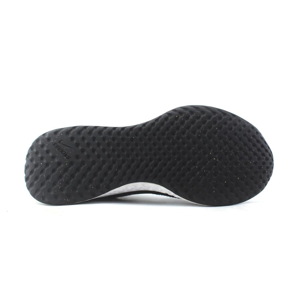 NIKE REVOLUTION 5