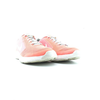 NIKE REVOLUTION 3
