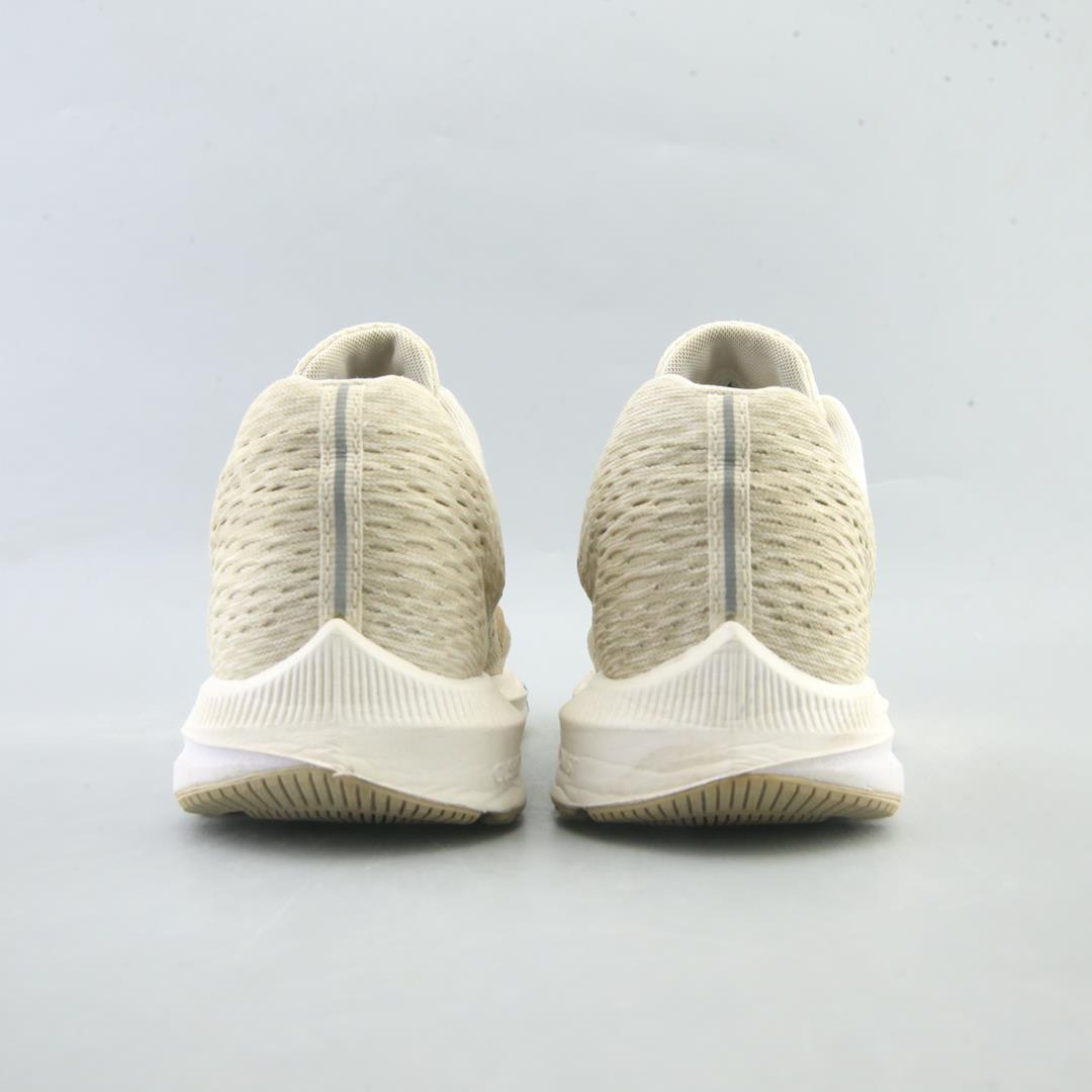NIKE AIR ZOOM WINFLO 5