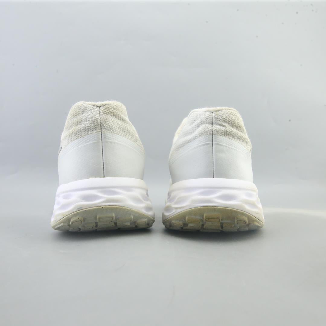 NIKE REVOLUTION 6