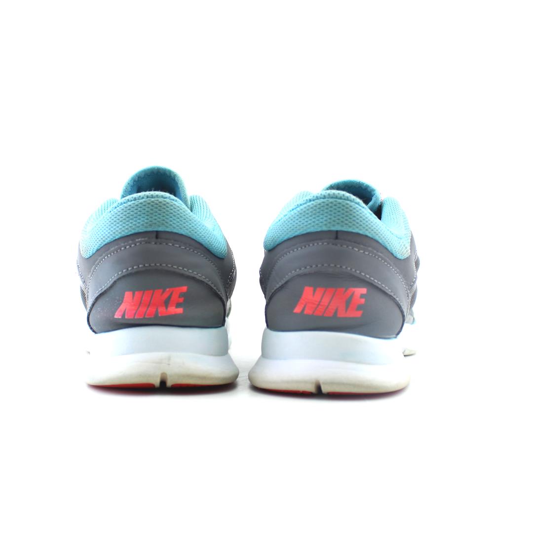 NIKE FLEX TRAINER 4