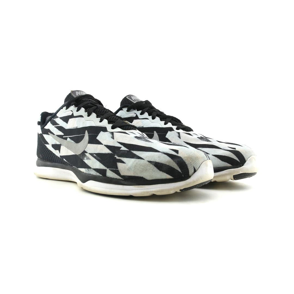 NIKE  IN SEASON TR 6