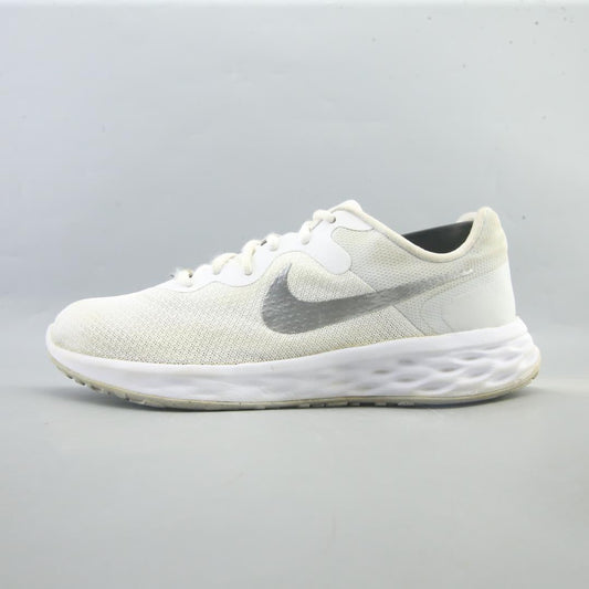 NIKE REVOLUTION 6