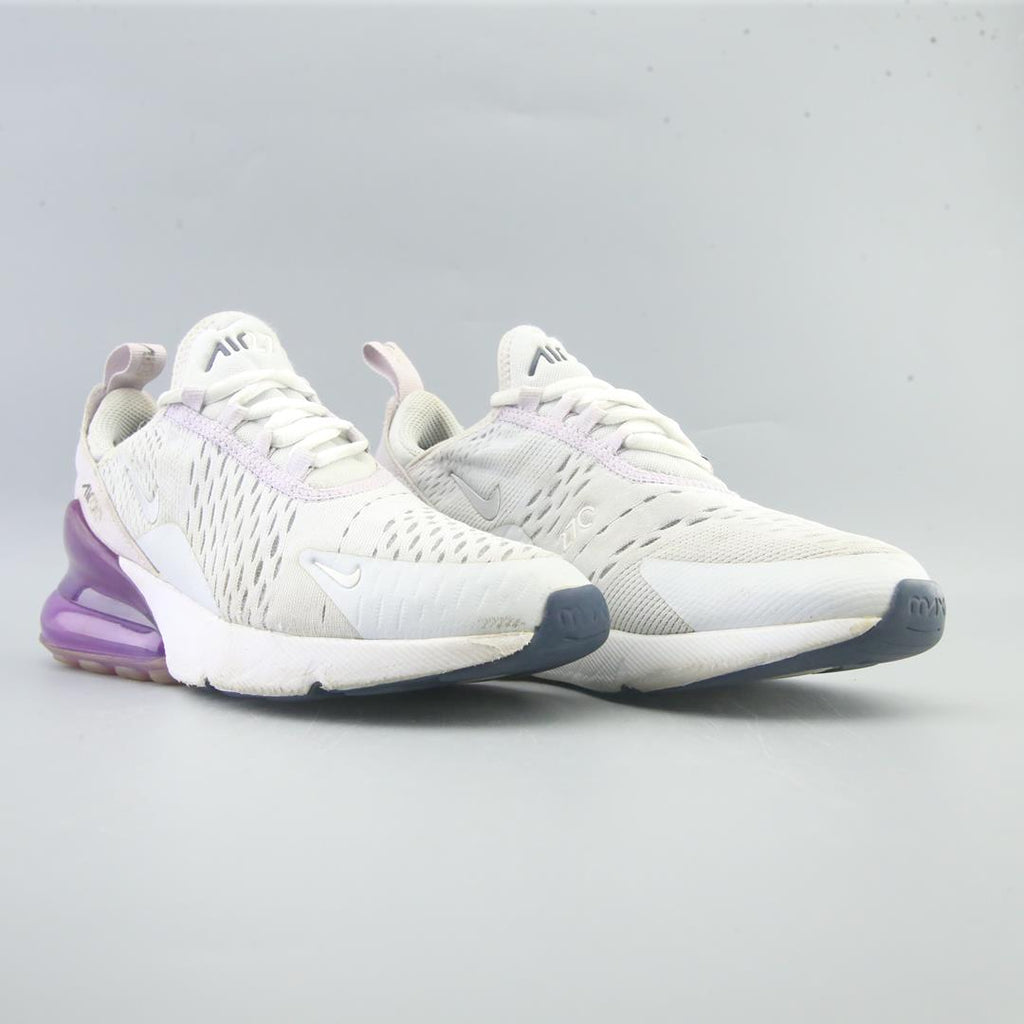 NIKE  AIR MAX 270