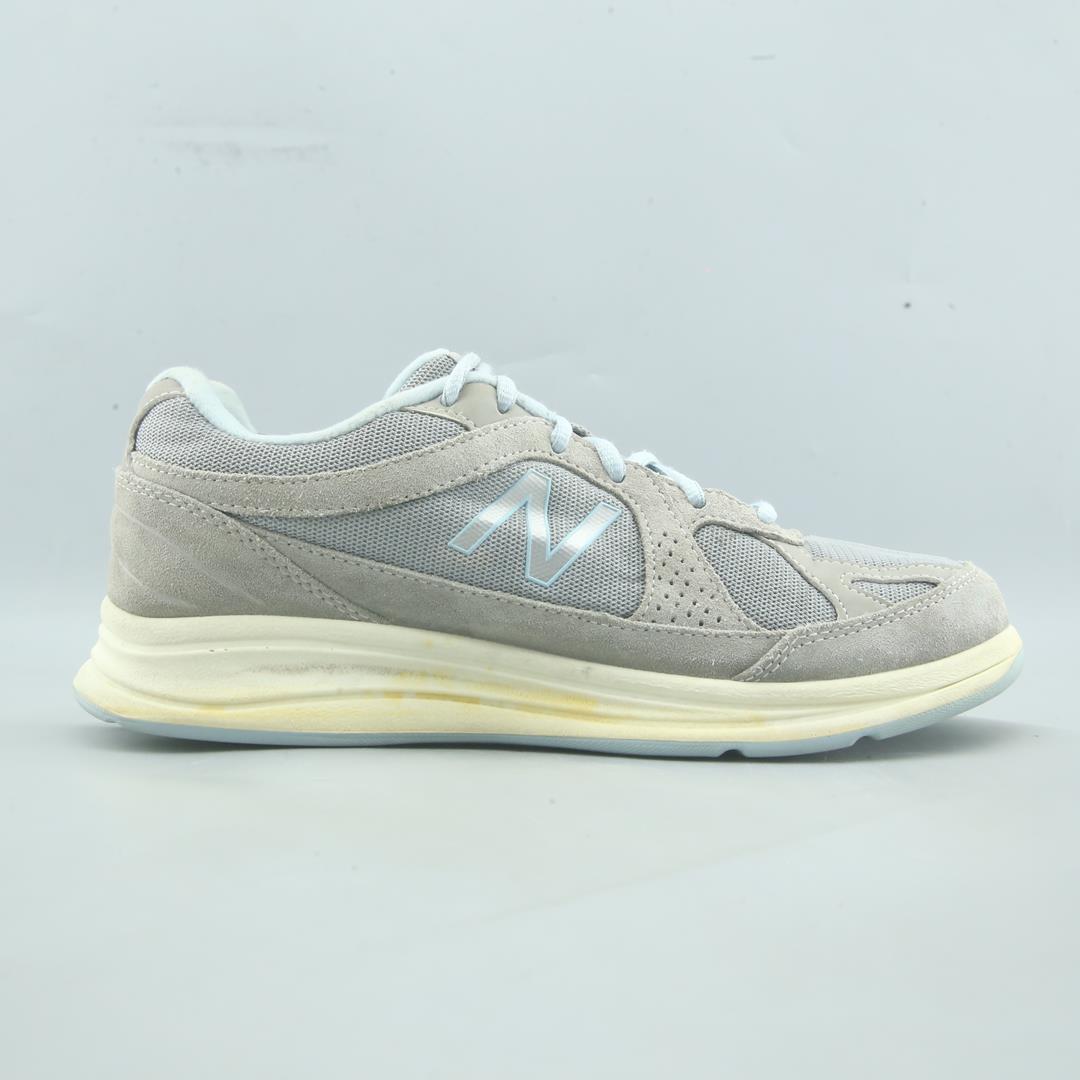 NEW BALANCE  877V1