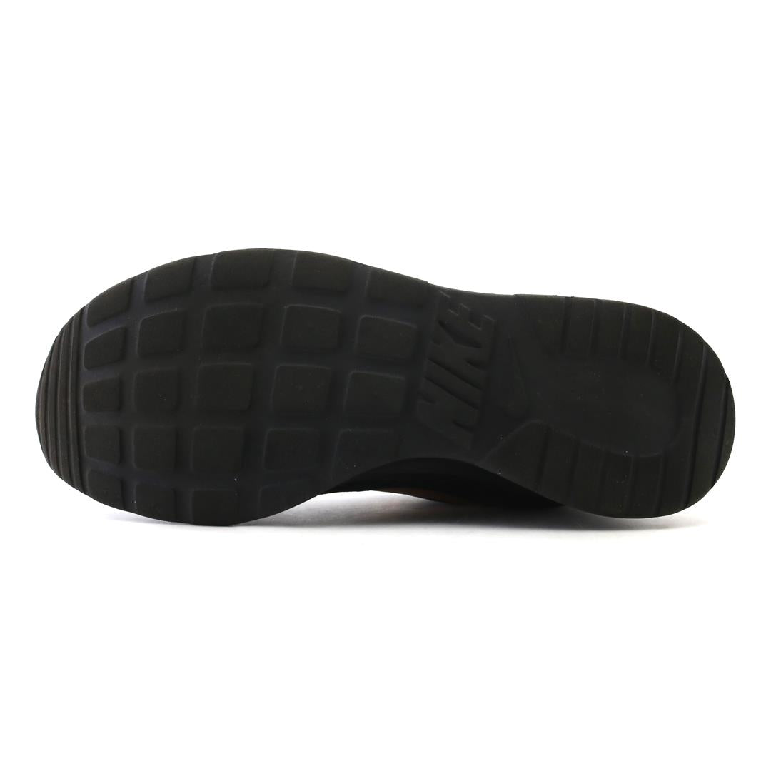 NIKE TANJUN