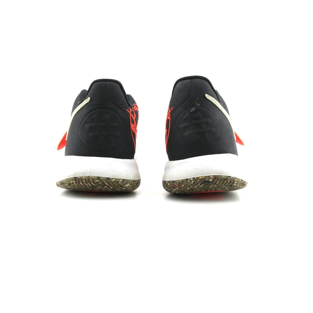 NIKE KYRIE FLYTRAP 3