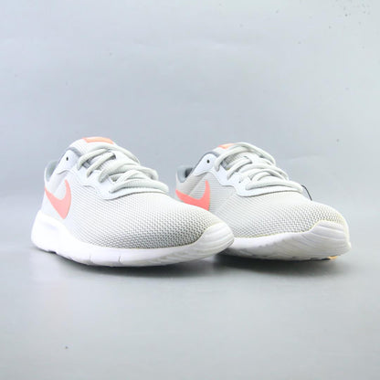 NIKE TANJUN