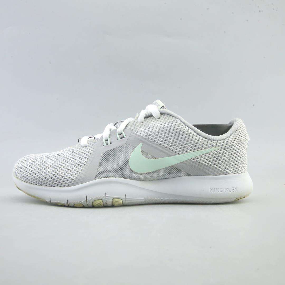 NIKE FLEX TR 8