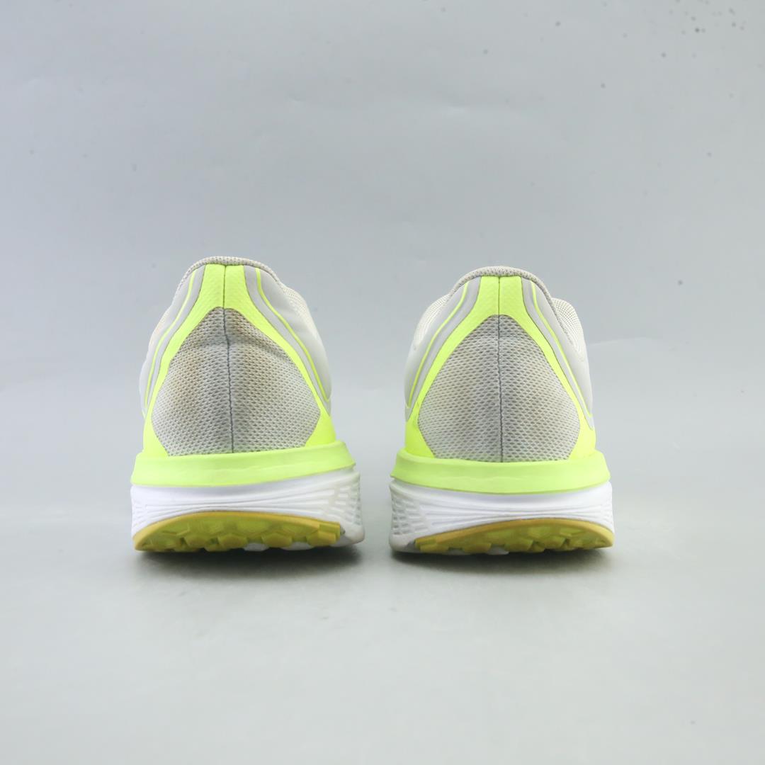 NIKE FS LITE RUN 4