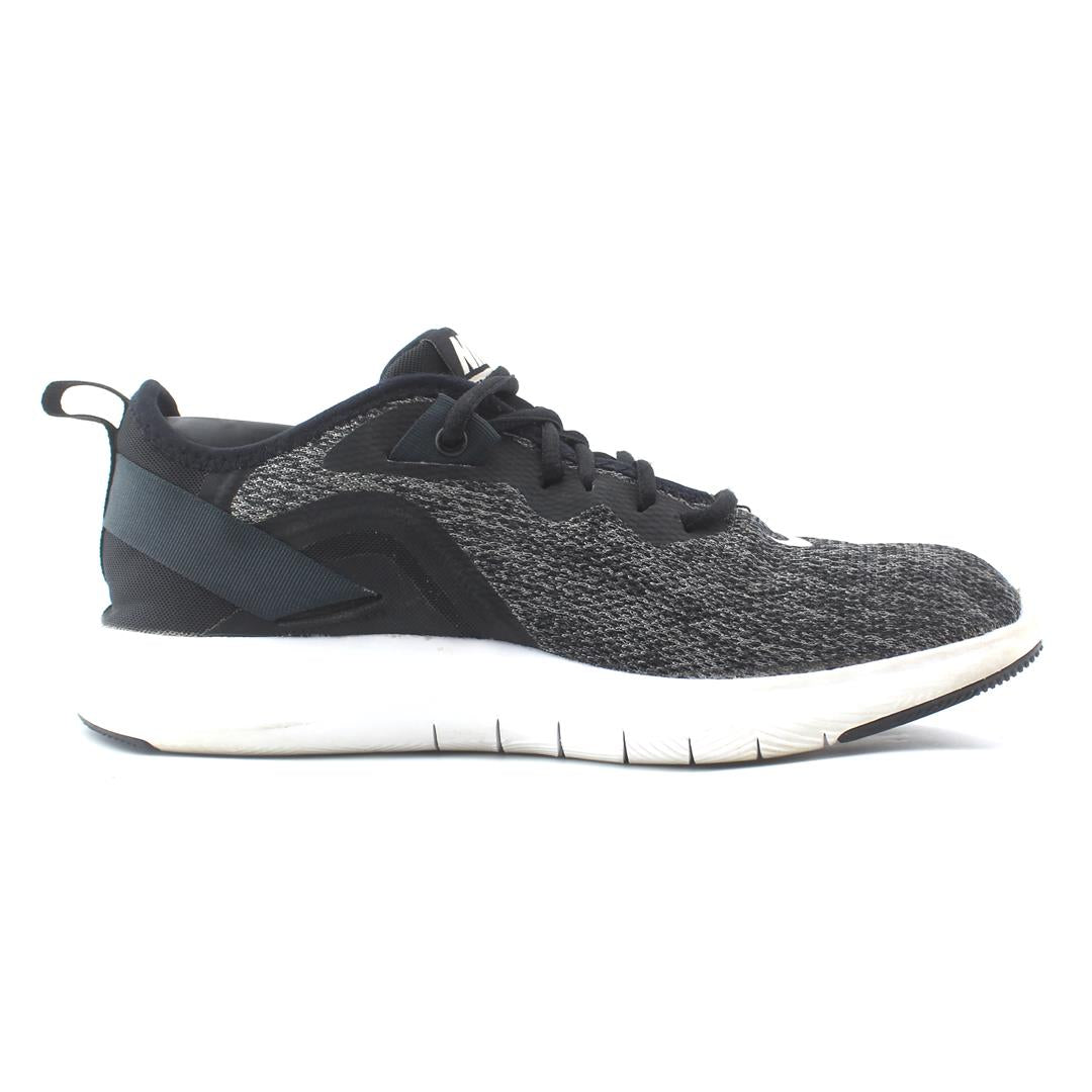 NIKE FLEX TR 9