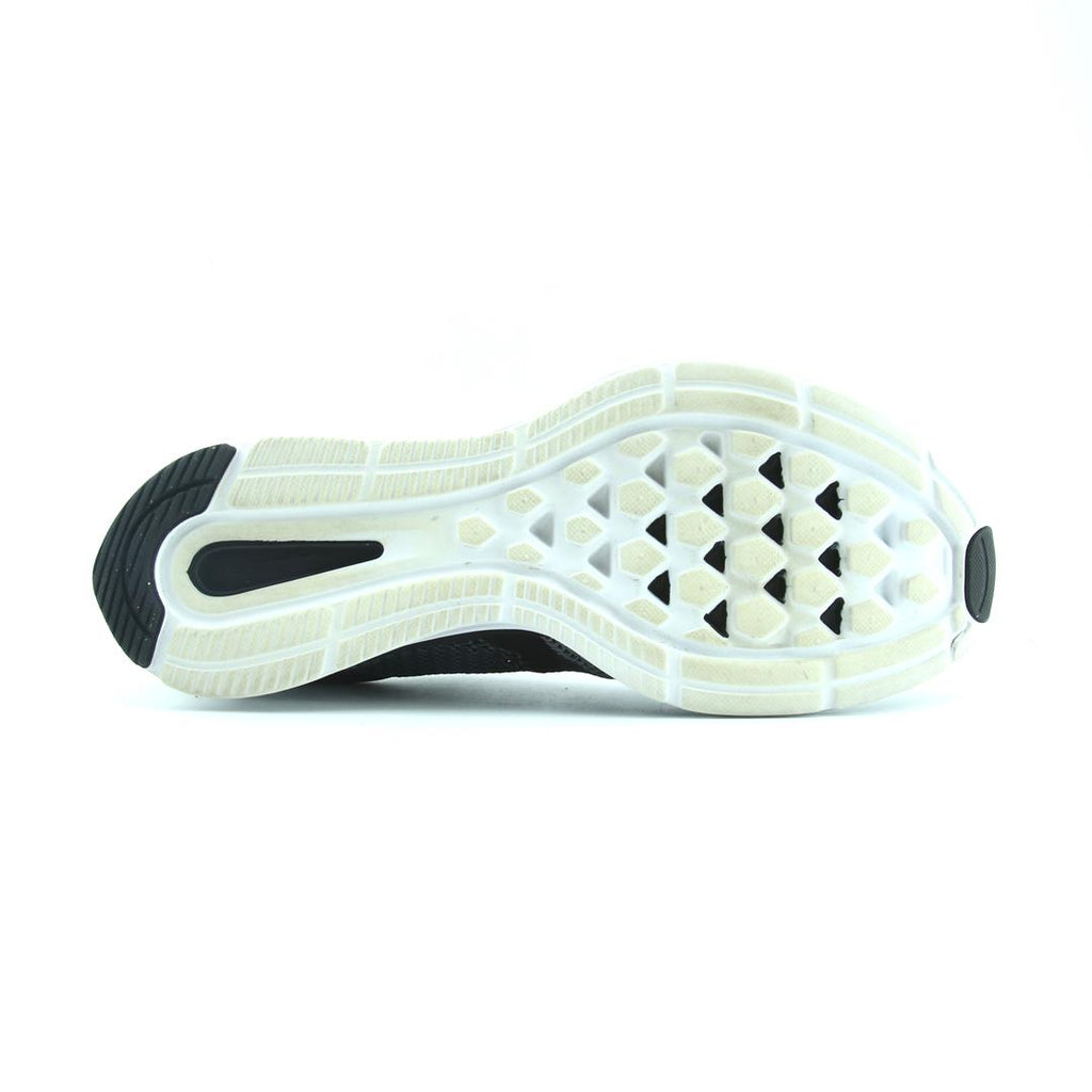 NIKE ZOOM STRIKE