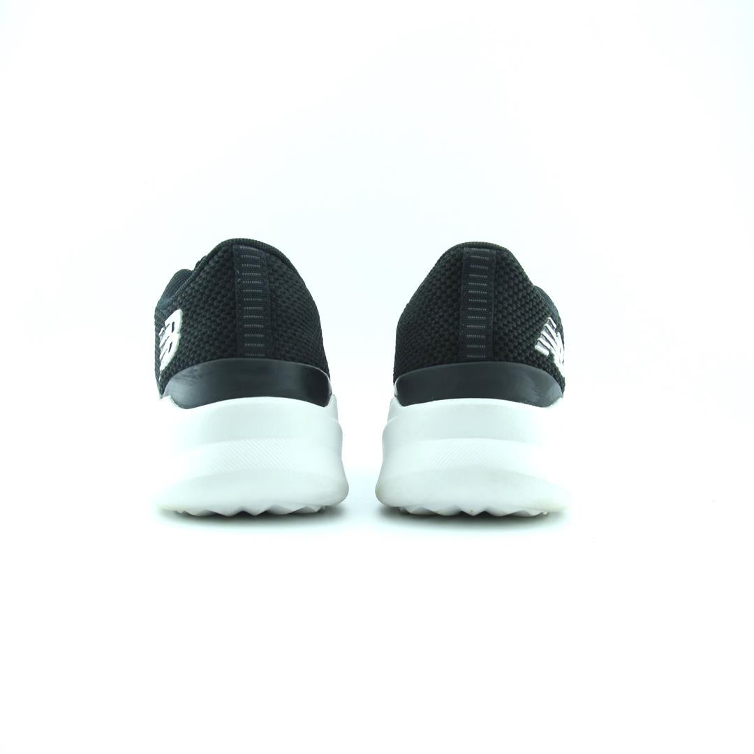 NEW BALANCE DISTRICT RUN