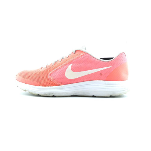 NIKE REVOLUTION 3