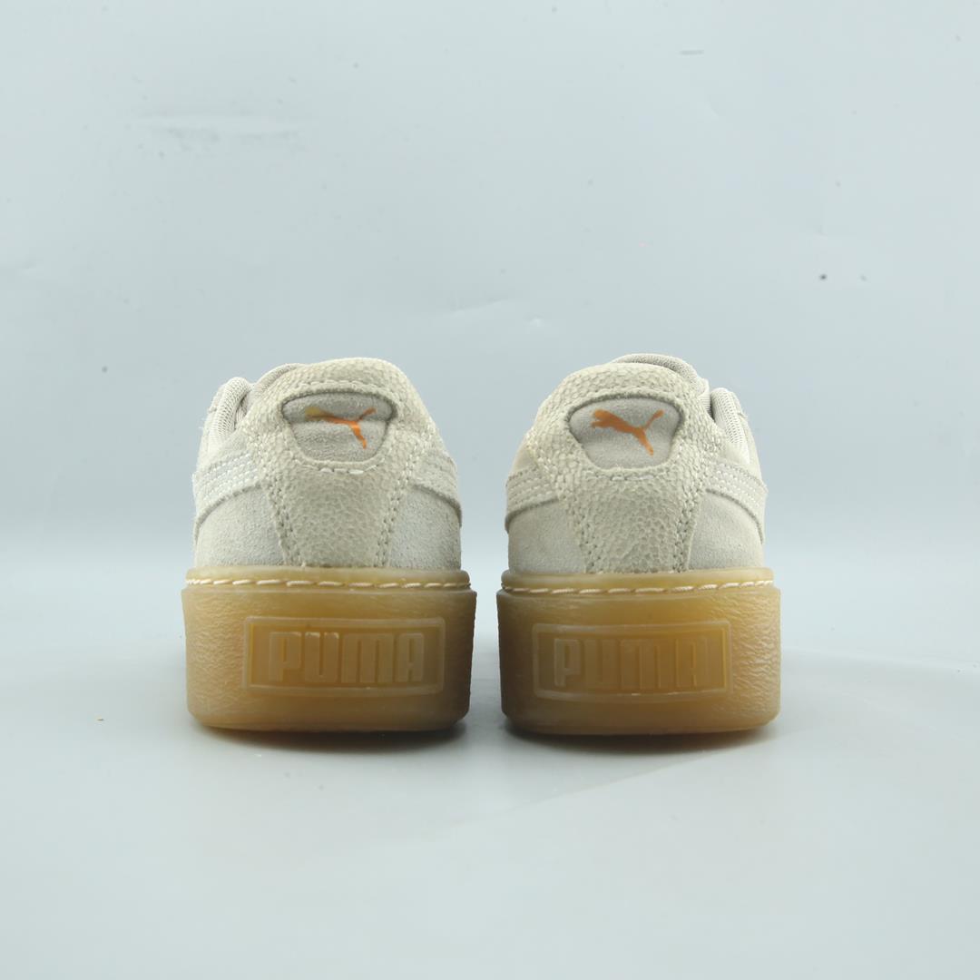 PUMA PLATFORM FLOWER TASSEL