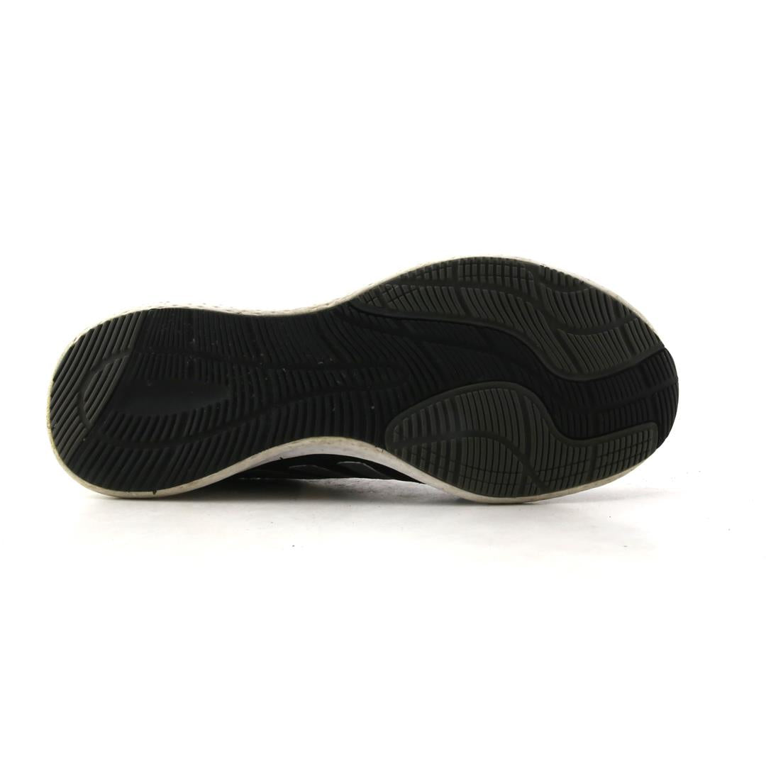NIKE ZOOM GRAVITY NEGRO