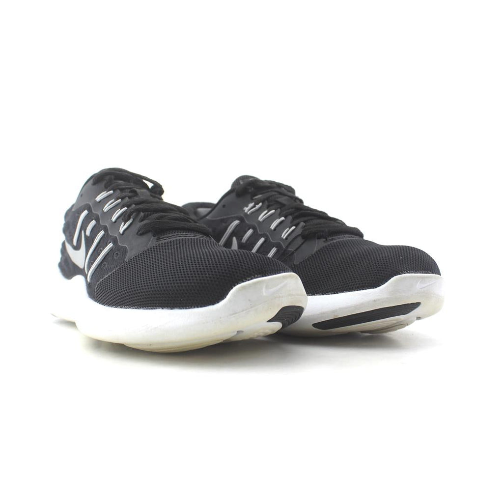 NIKE  LUNARSTELOS
