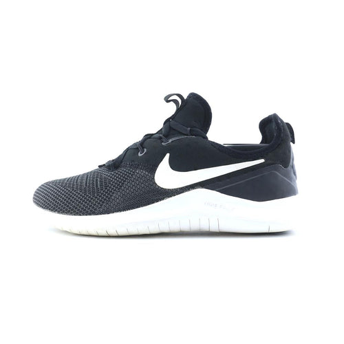 NIKE FREE TR 8