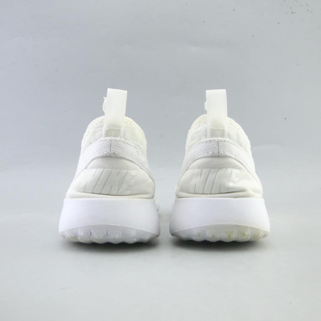 NIKE JUVENATE