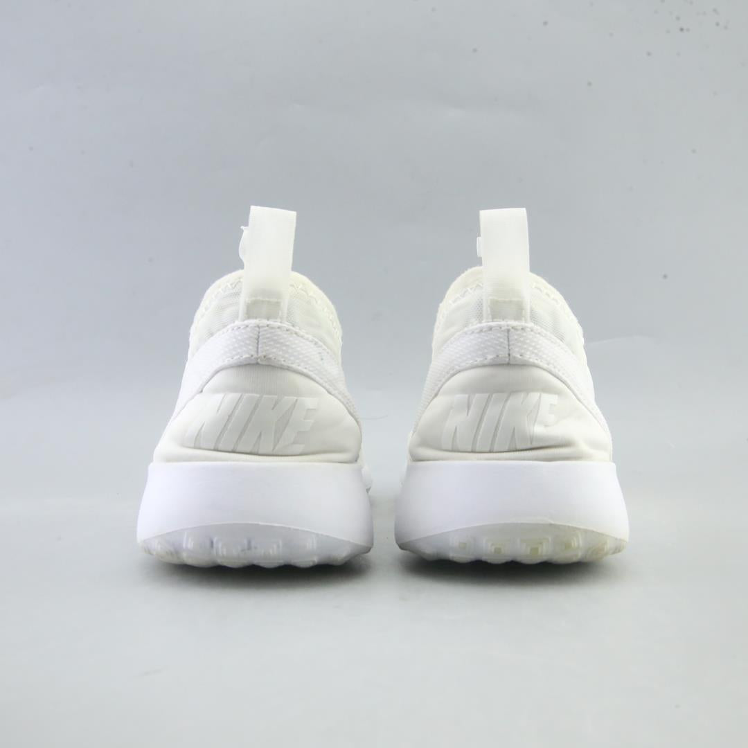 NIKE JUVENATE
