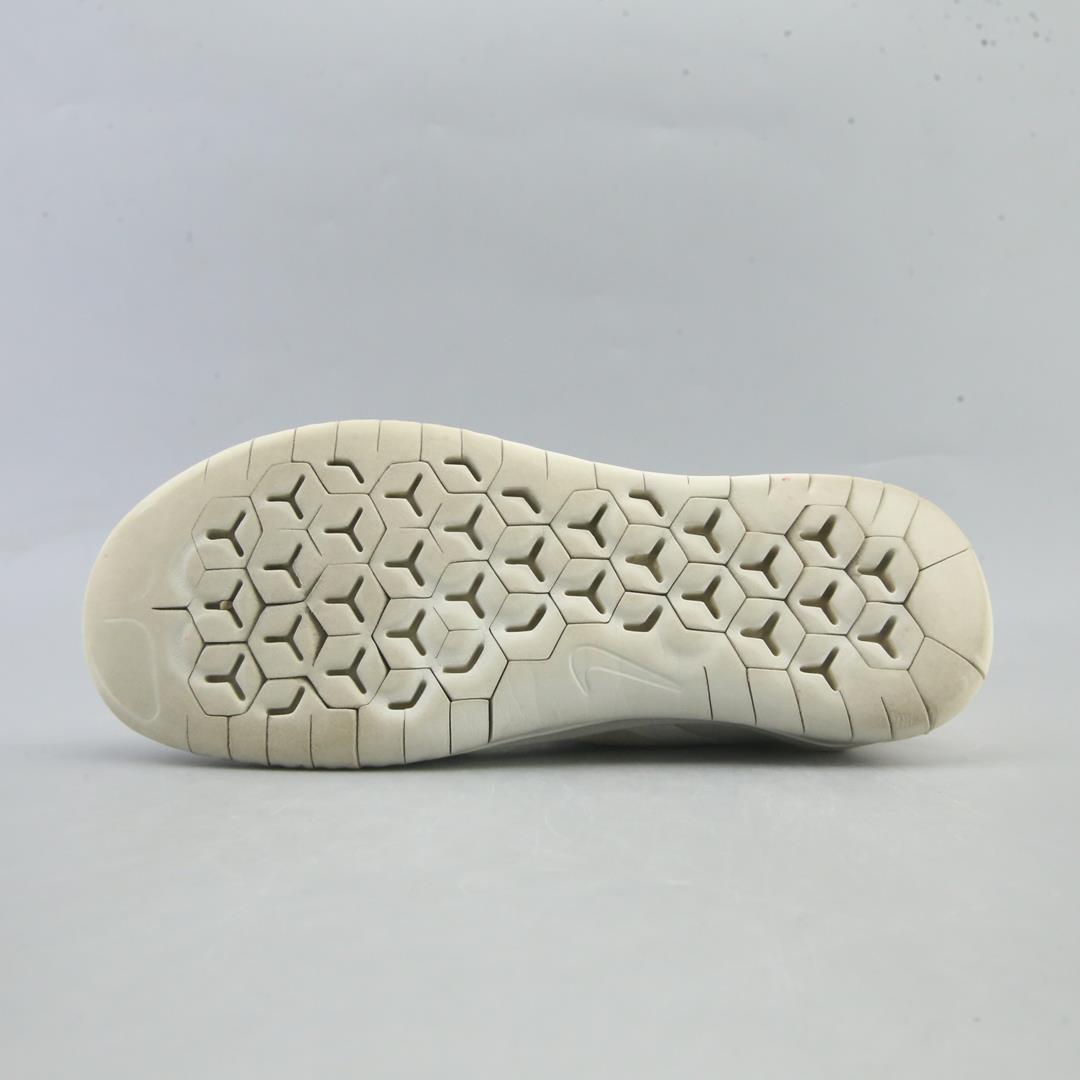 NIKE FREE RN