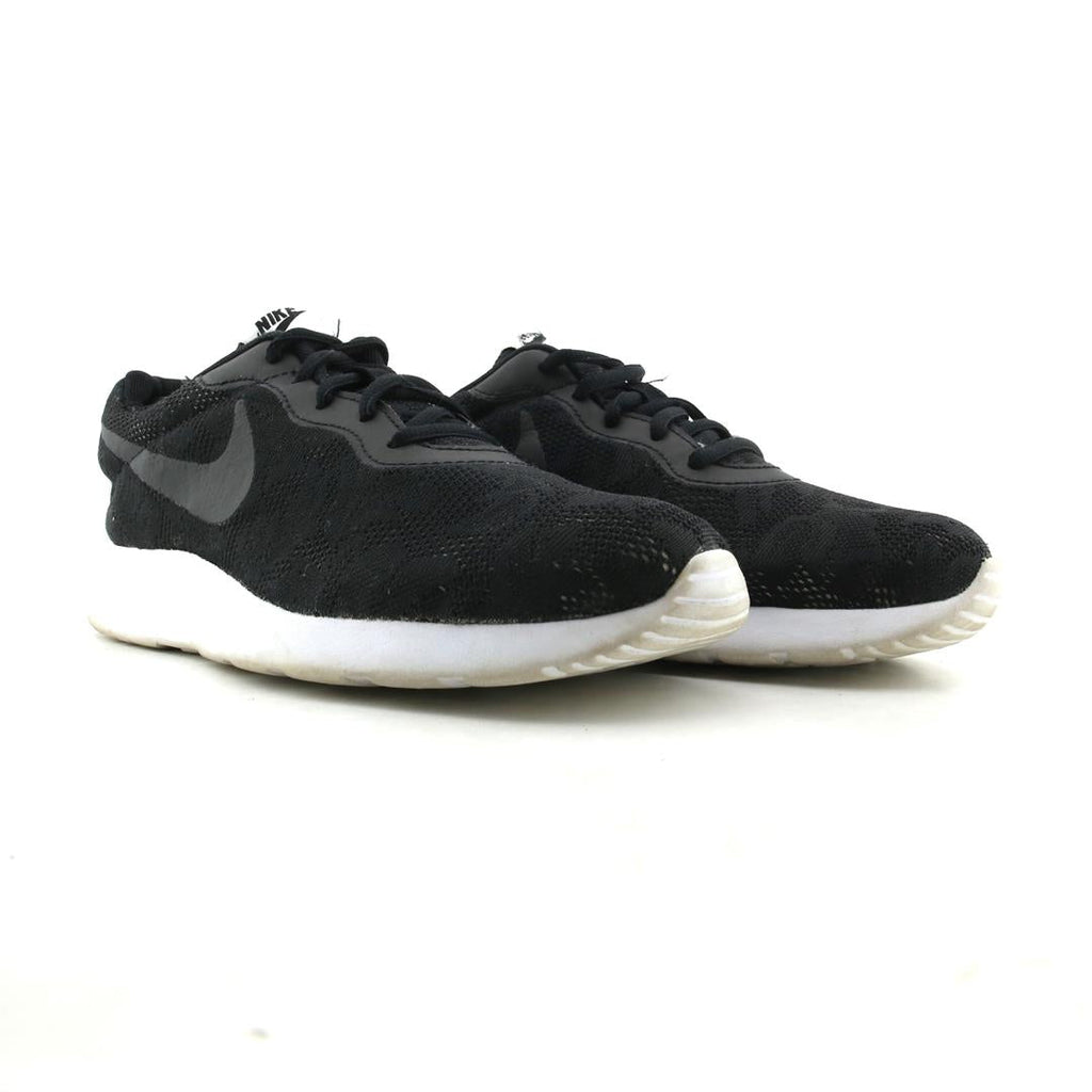 NIKE TANJUN