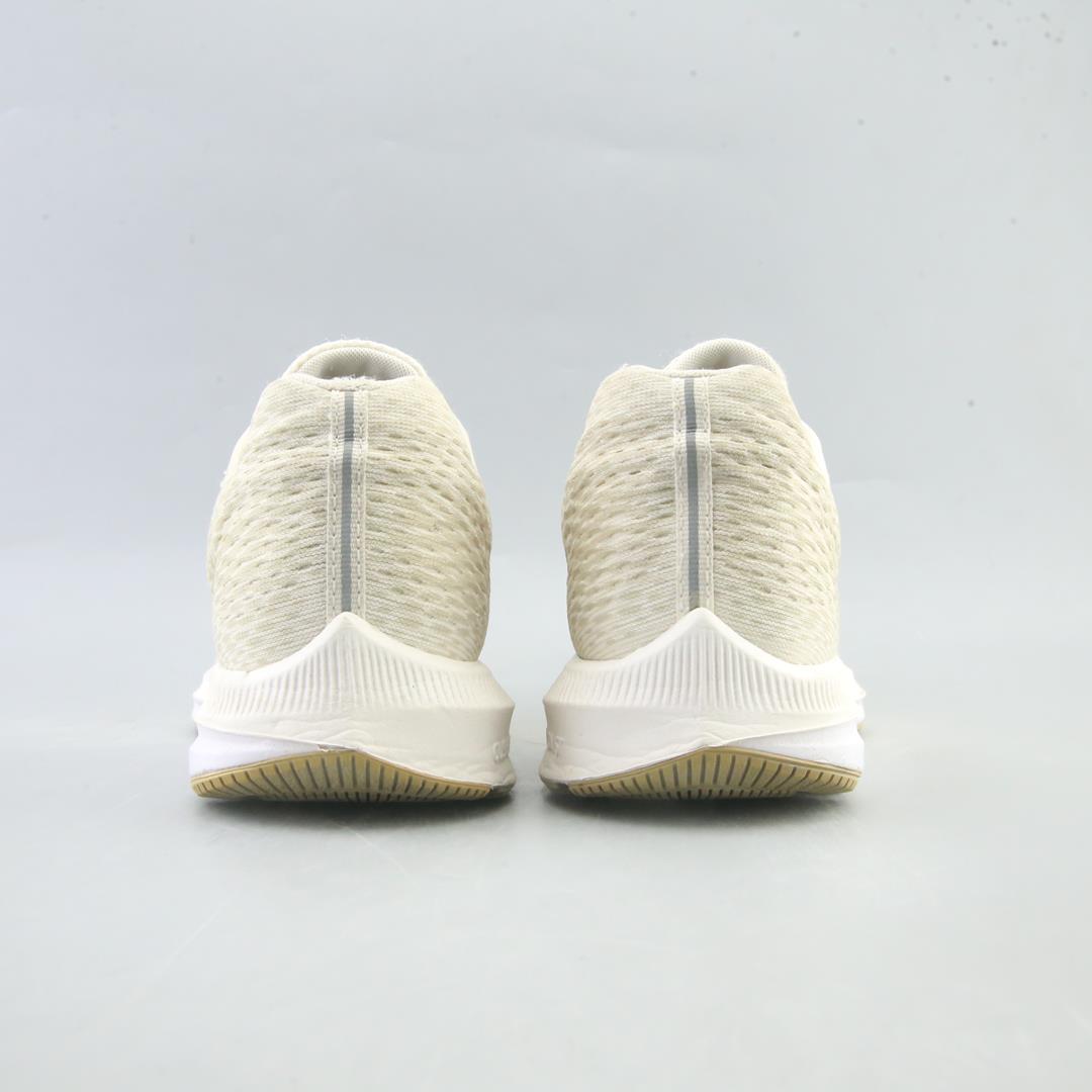 NIKE AIR ZOOM WINFLO 5