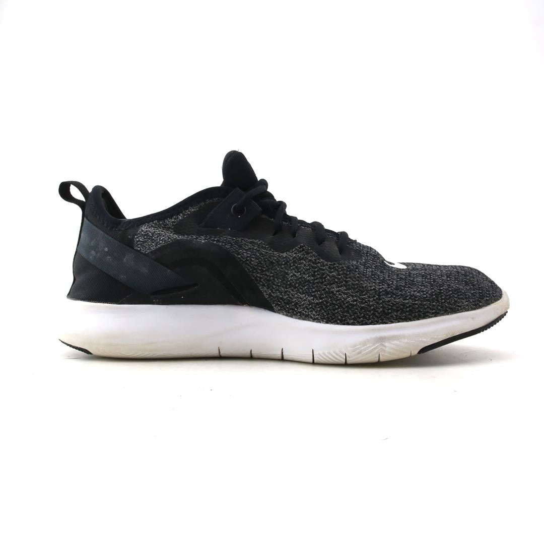 NIKE  FLEX TR 9