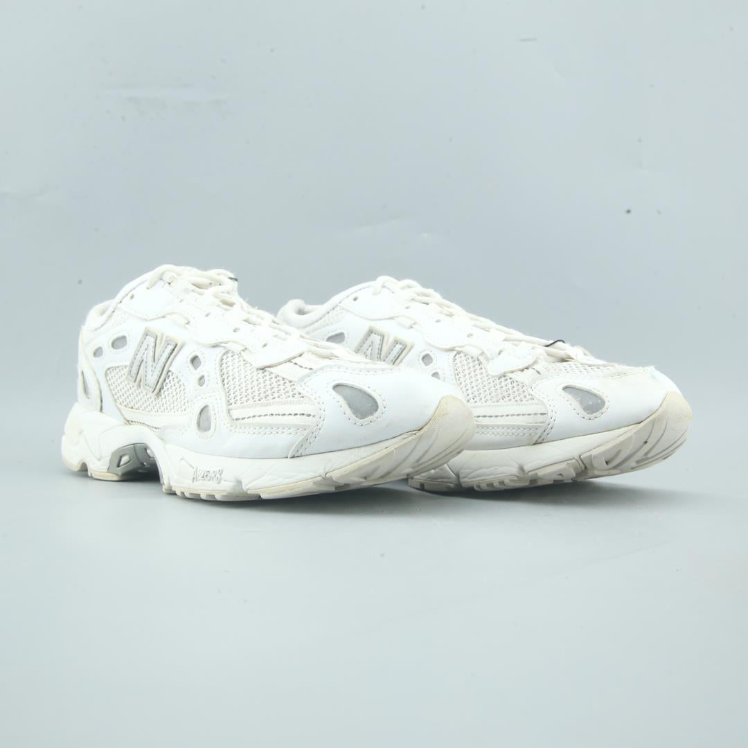 NEW BALANCE 827 ABZORB
