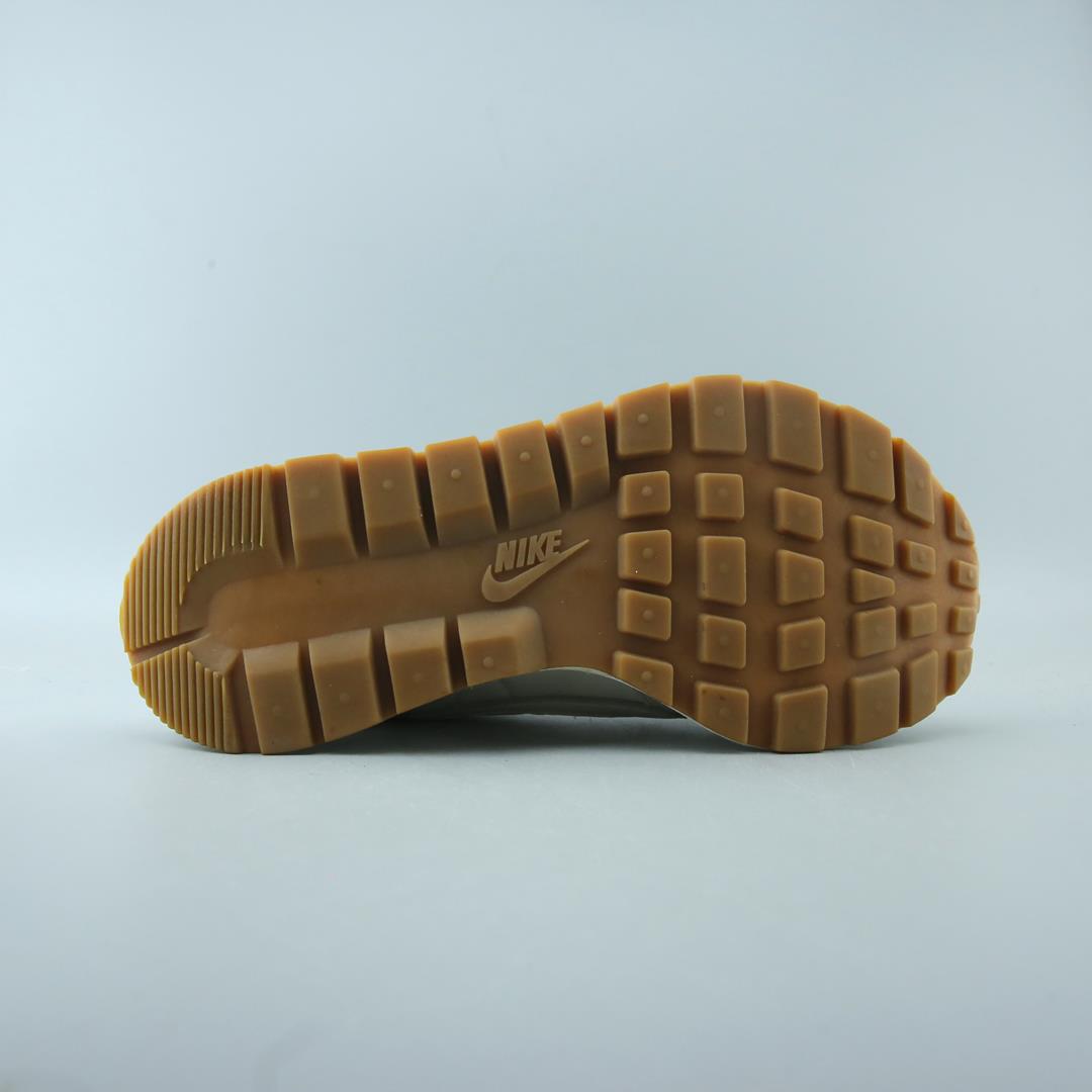 NIKE VAPORWAFFLE