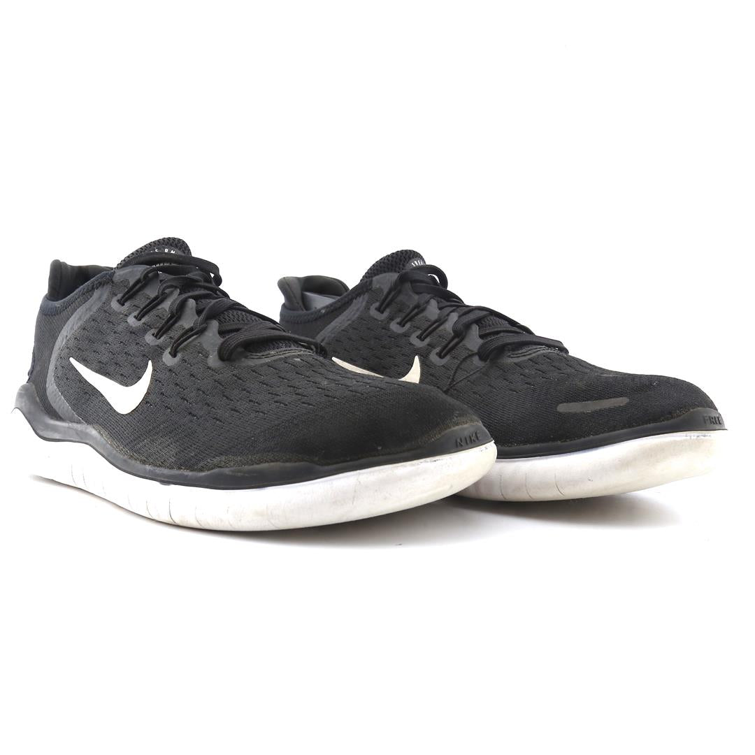 NIKE FREE RN