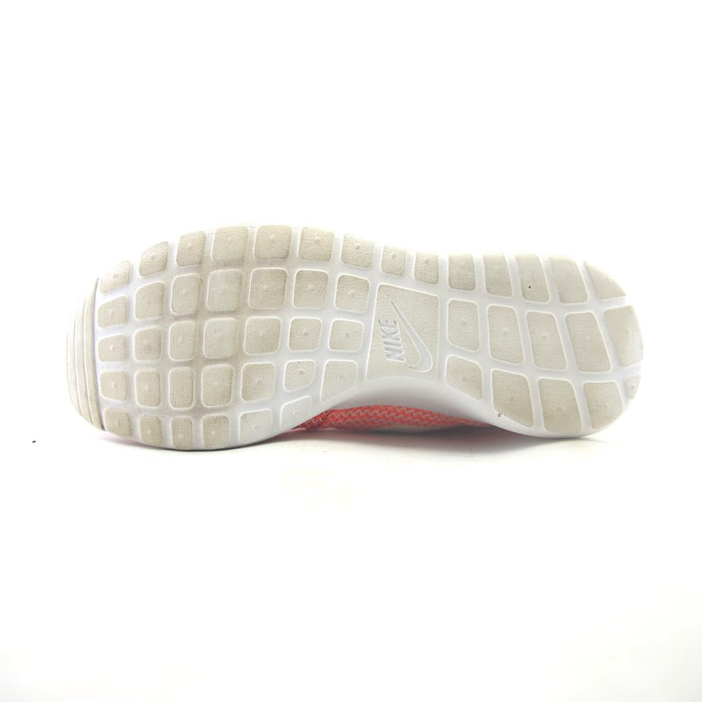 NIKE ROSHE ONE