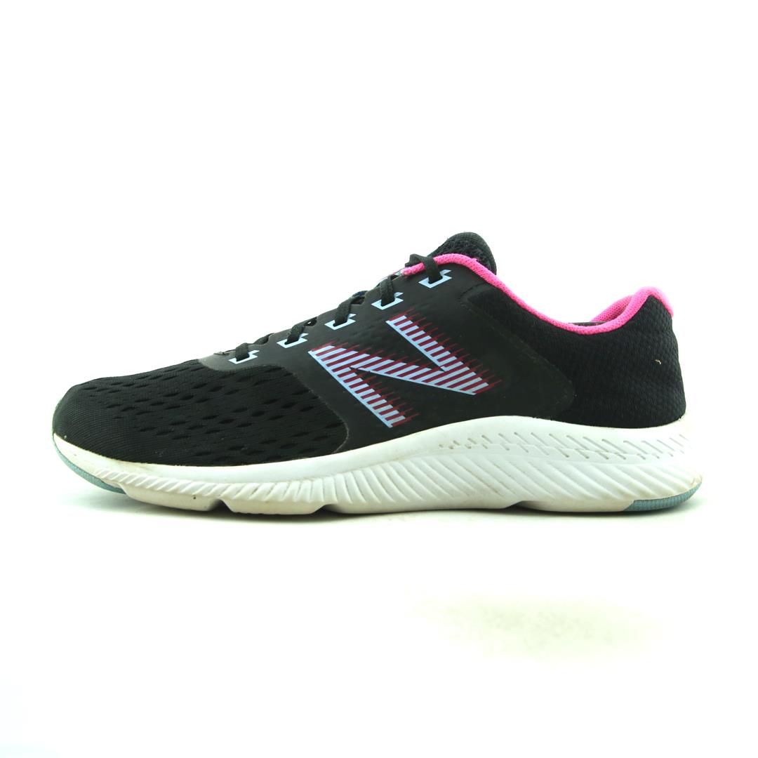 NEW BALANCE DRFT V1