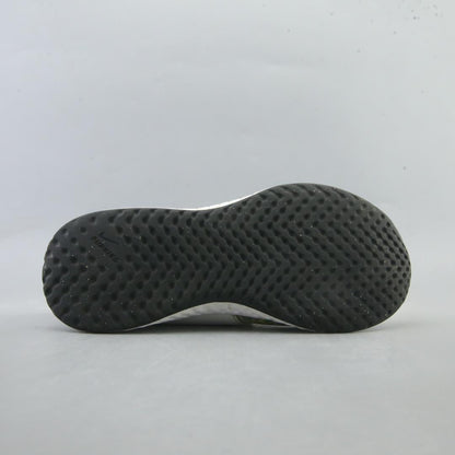 NIKE REVOLUTION 5