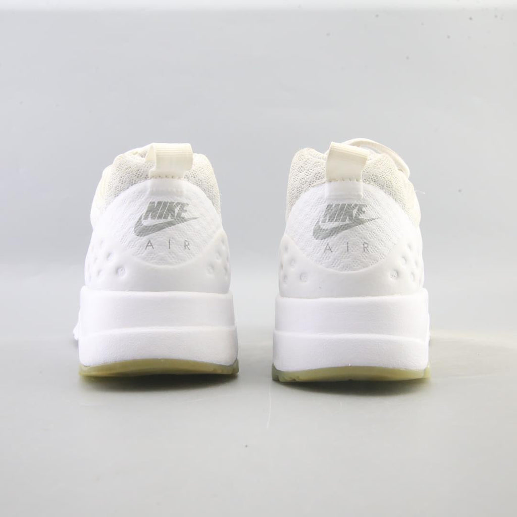 NIKE  AIR MAX MOTION LOW