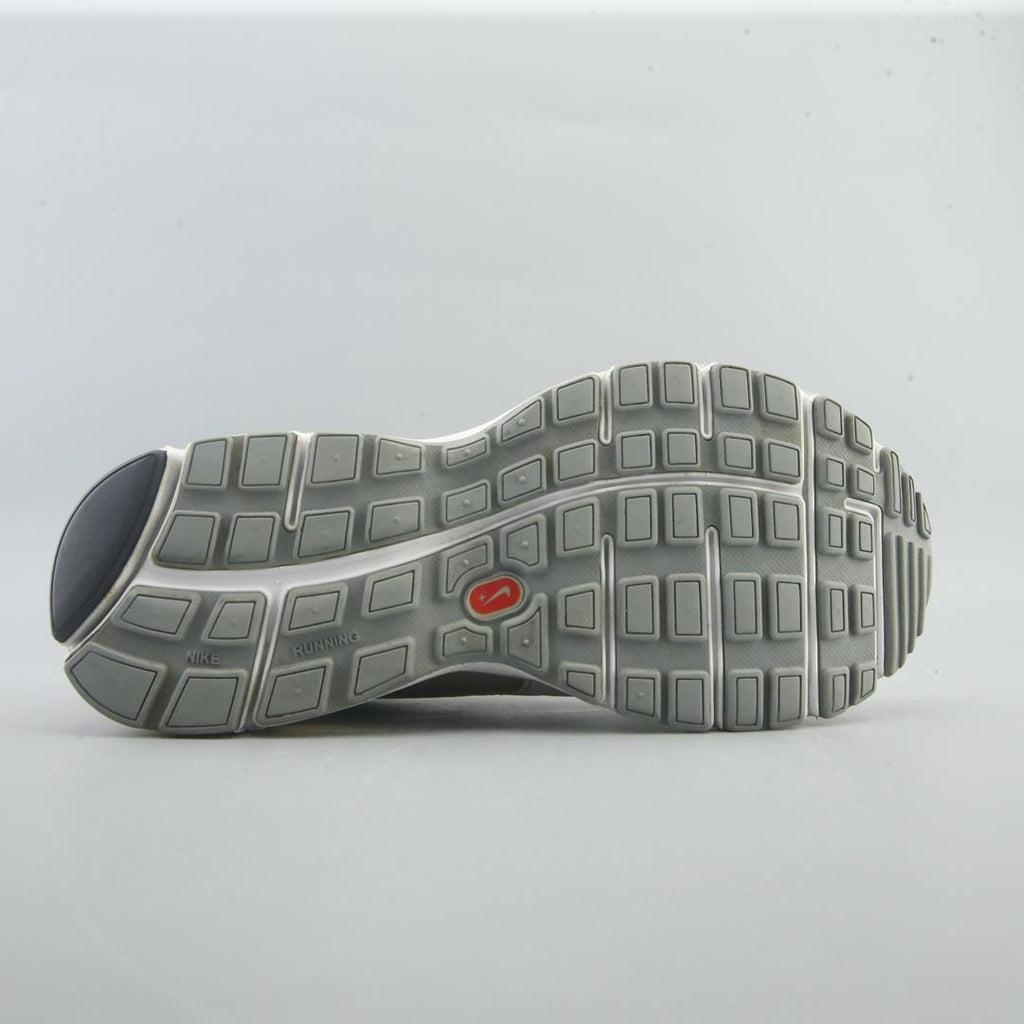 NIKE  LIVESTRONG FLYWIRE