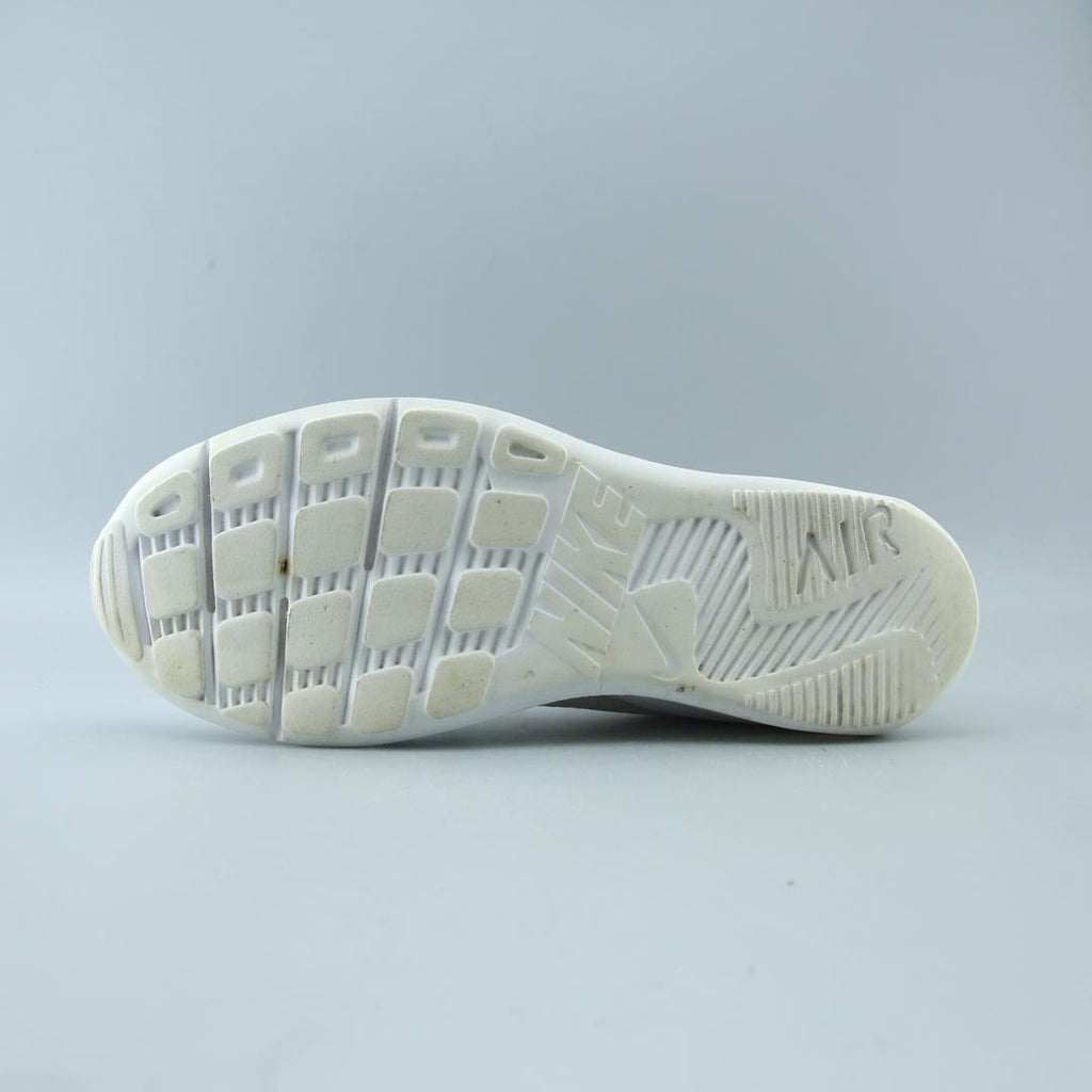 NIKE AIR MAX OKETO