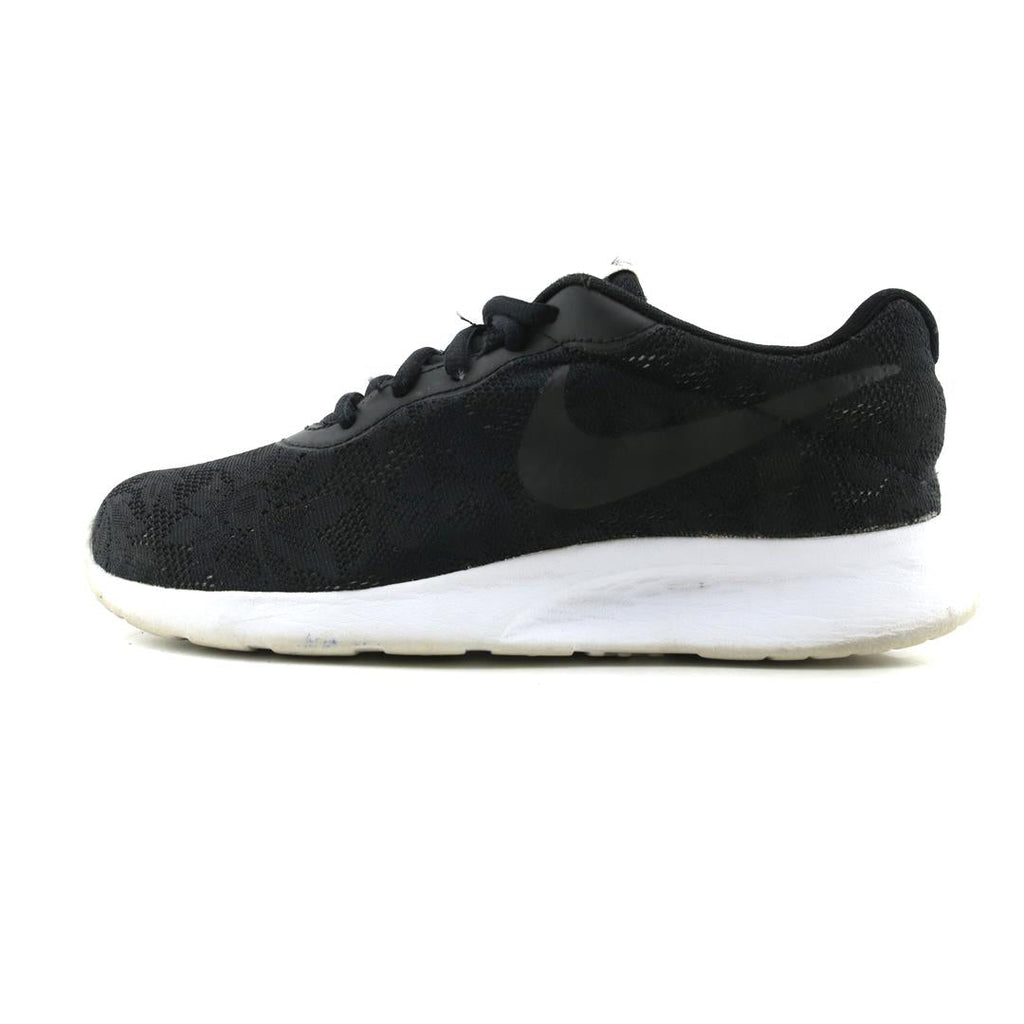 NIKE TANJUN