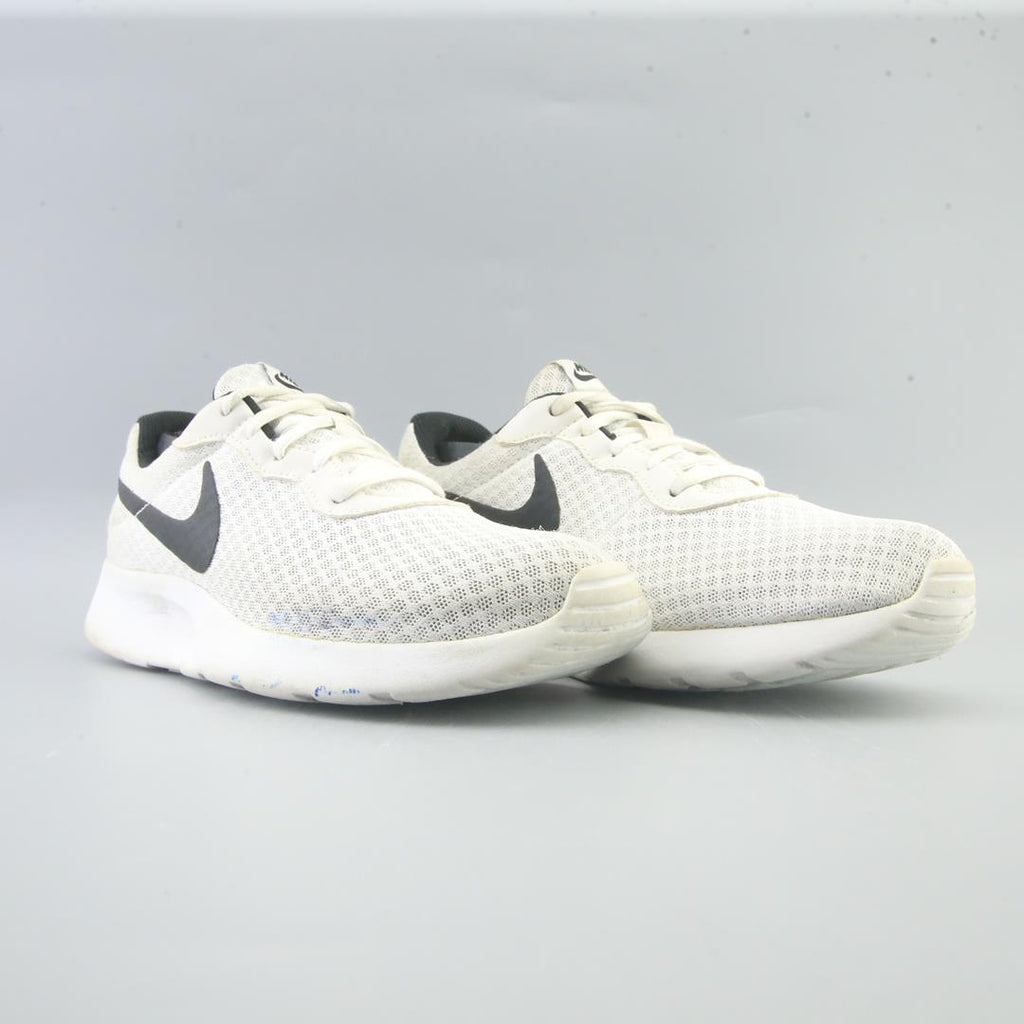 NIKE TANJUN