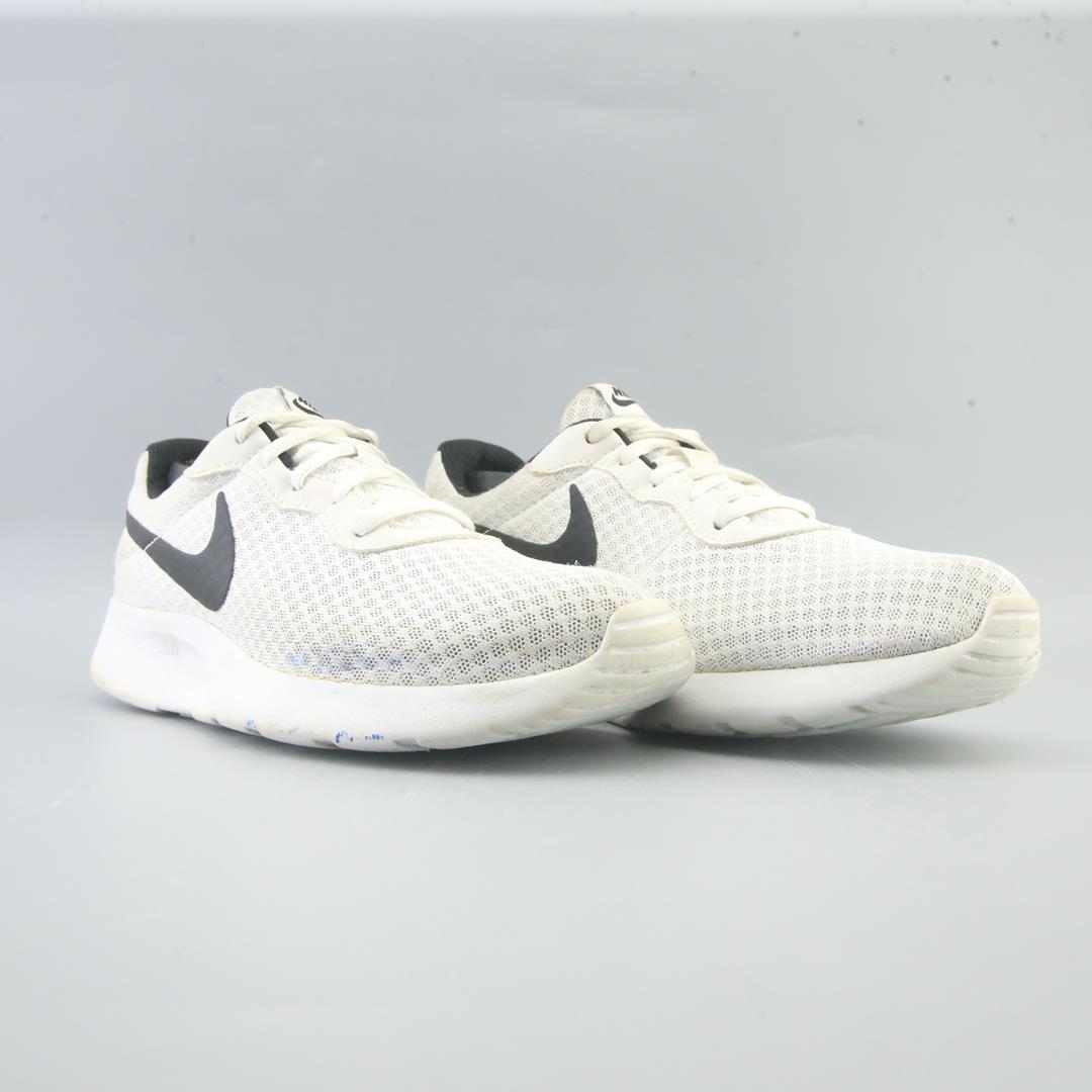 NIKE TANJUN