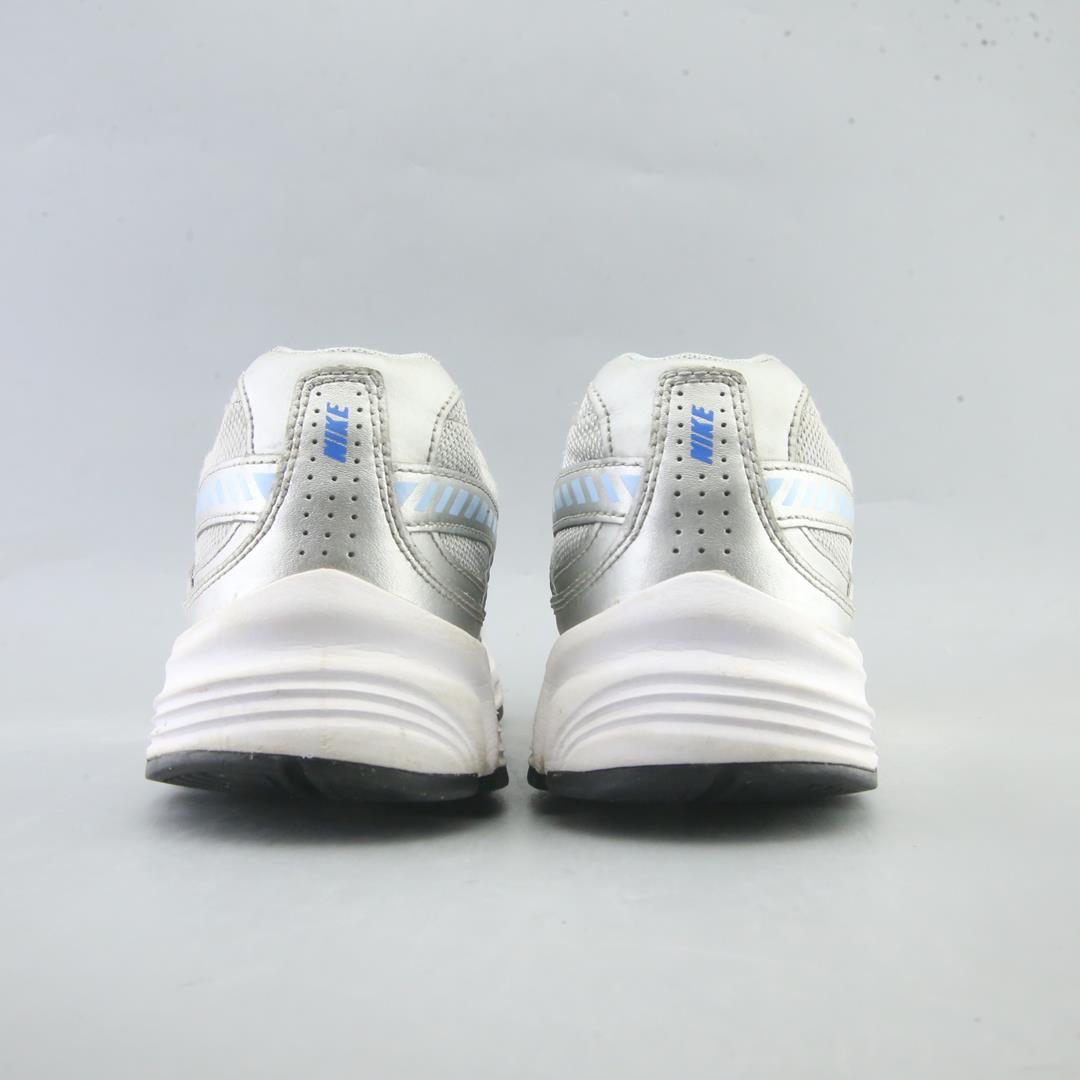 NIKE INITIATOR