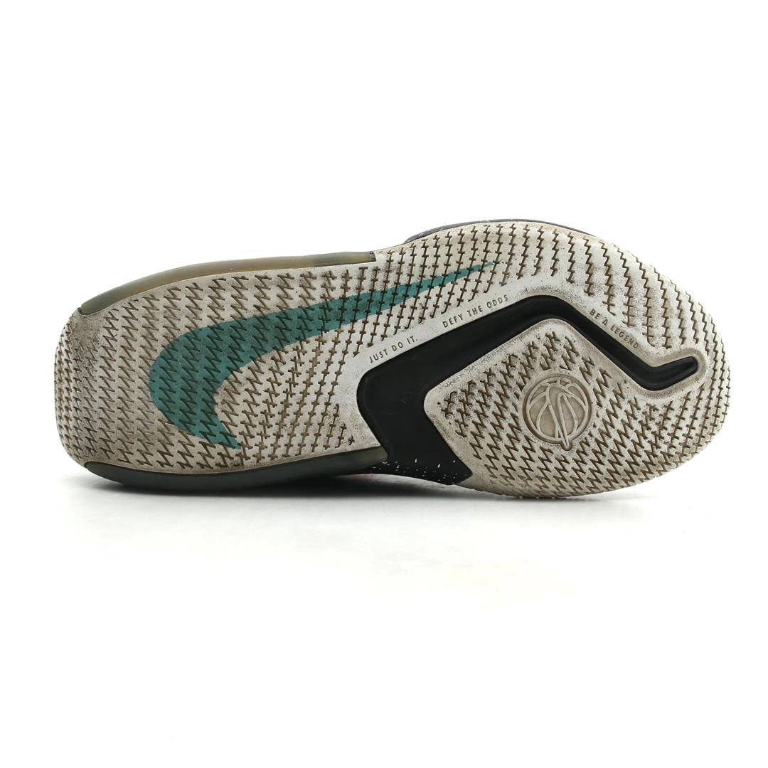 NIKE AIR ZOOM CROSSOVER
