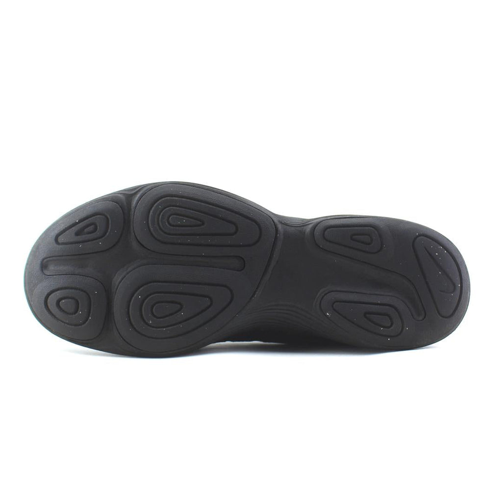 NIKE REVOLUTION 4