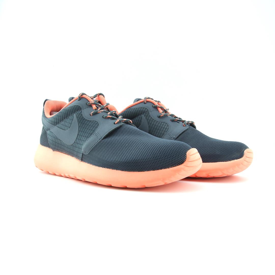 NIKE ROSHE TWO