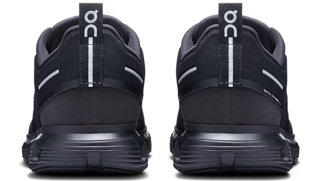 On Running Cloud 6 Waterproof All Black