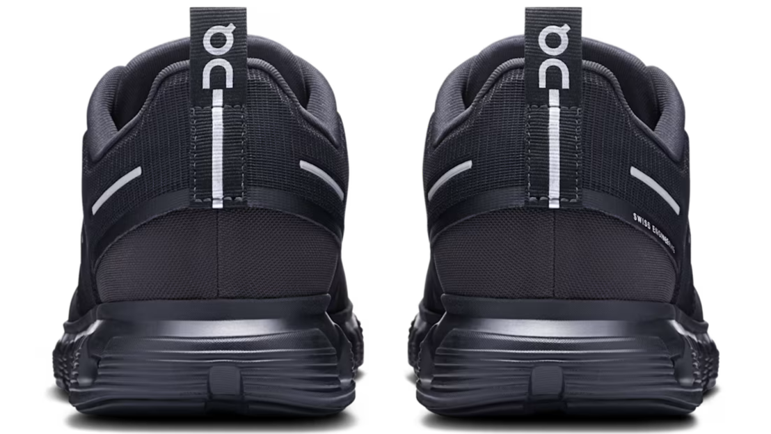 On Running Cloud 6 Waterproof All Black